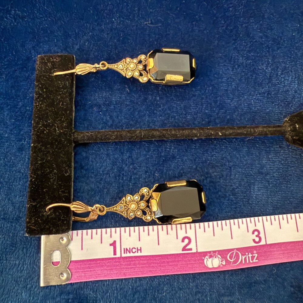 Vintage Classic Earrings Gold, Black & Pearl Earrings Holiday Special Occasion - Picture 6 of 8